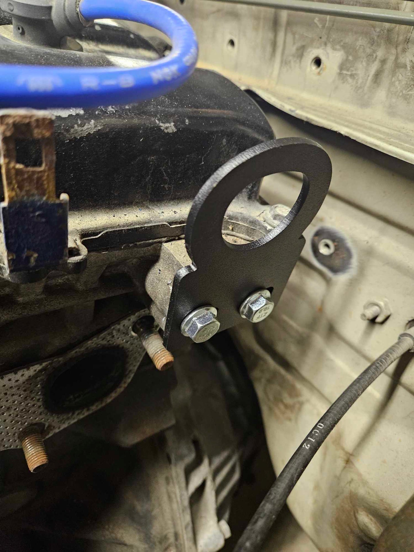 S13/S14 240sx KA24DE Engine Lifting Pull Hooks